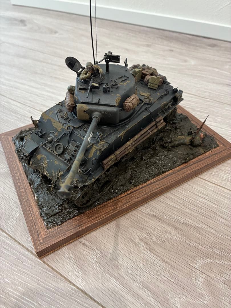 映画FURY風　シャーマン戦車　M4A3E8 完成塗装済