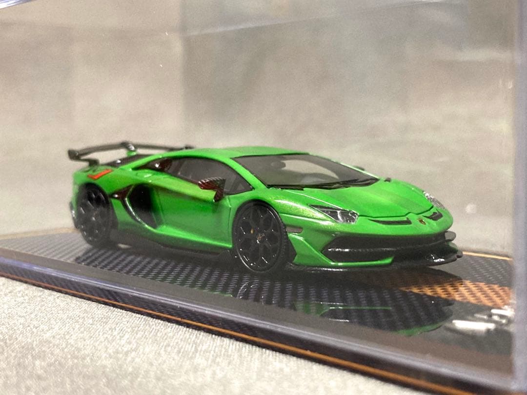 ミニカー AMA 64 aventador svj novitec green 1/64
