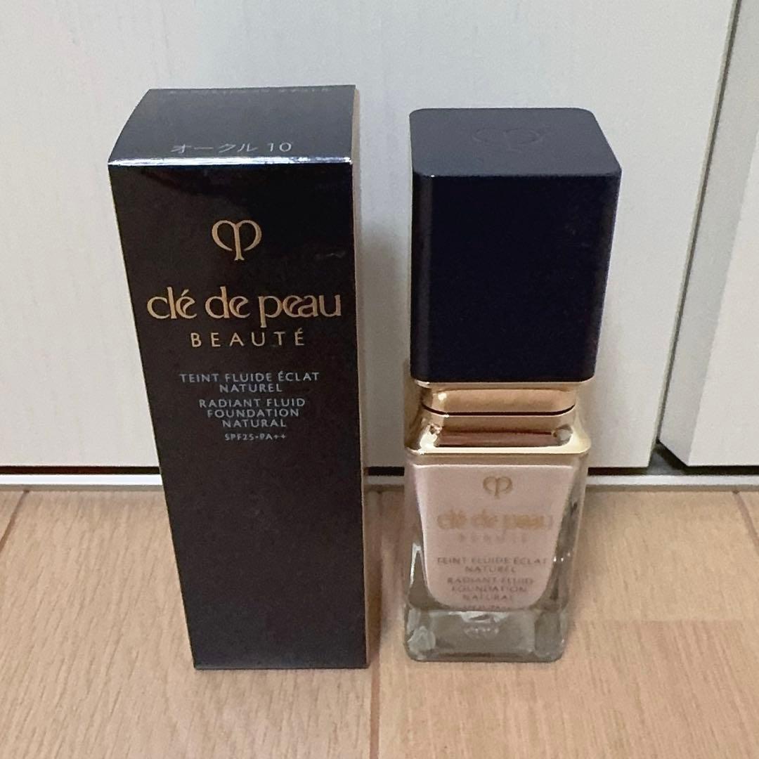 クレドポーボーテリキッドファンデーションオークル10