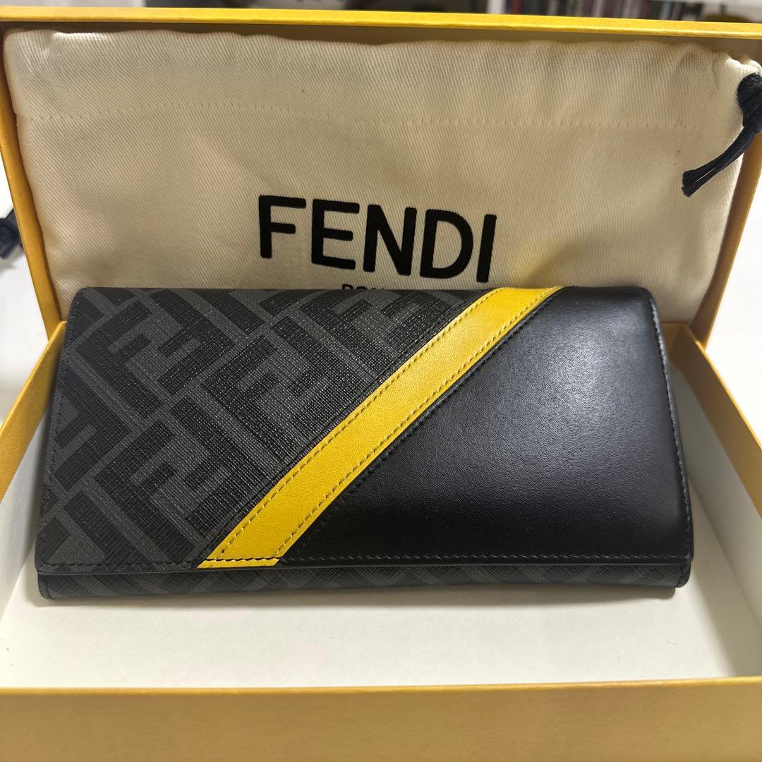 FENDI 長財布 ブラック/イエロー