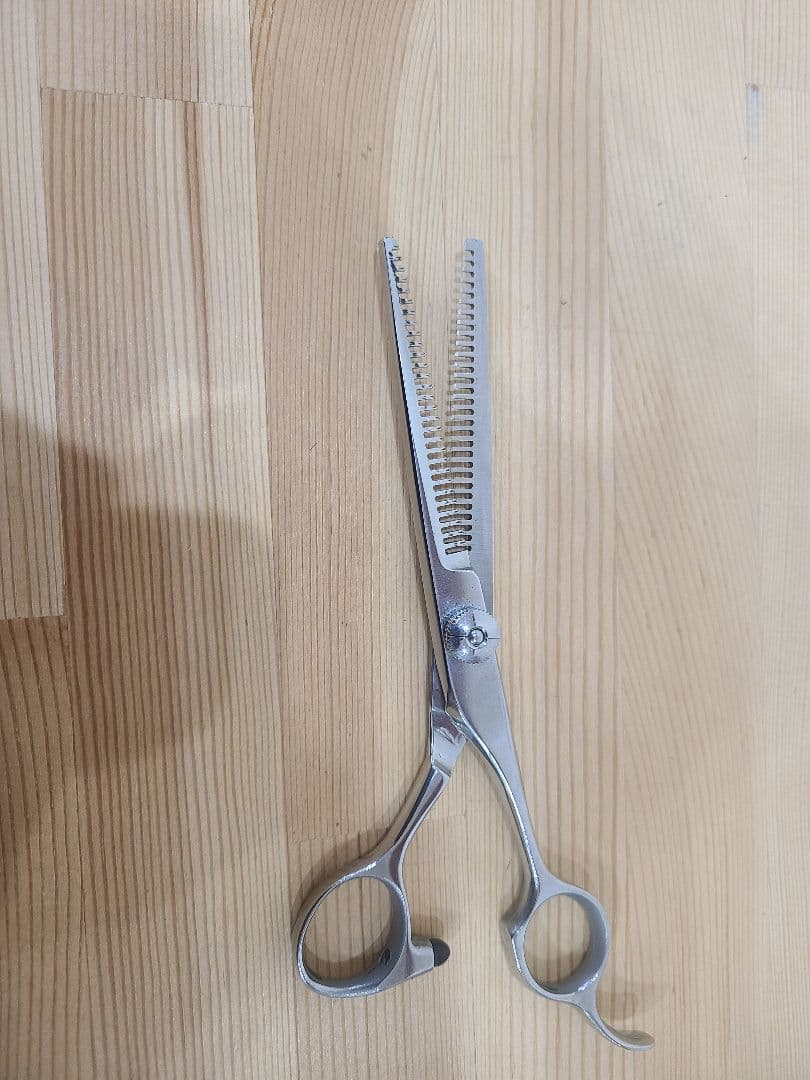 理美容専用セニングシザー 約15cm ステンレス鋼製 Amazon | 富士山シザー セニング 15目 正刃 美容師 プロ用 ヘアカット