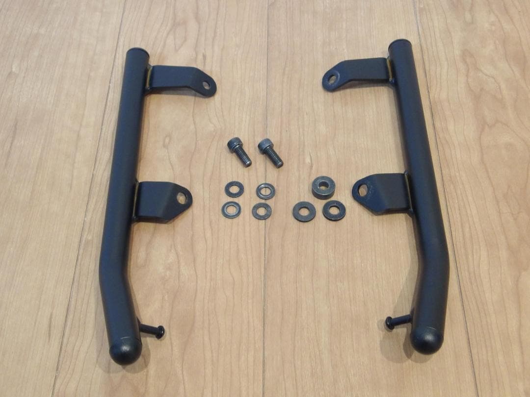 く*ま様 CL250/500　デイトナ　アシストグリップ　左右セット