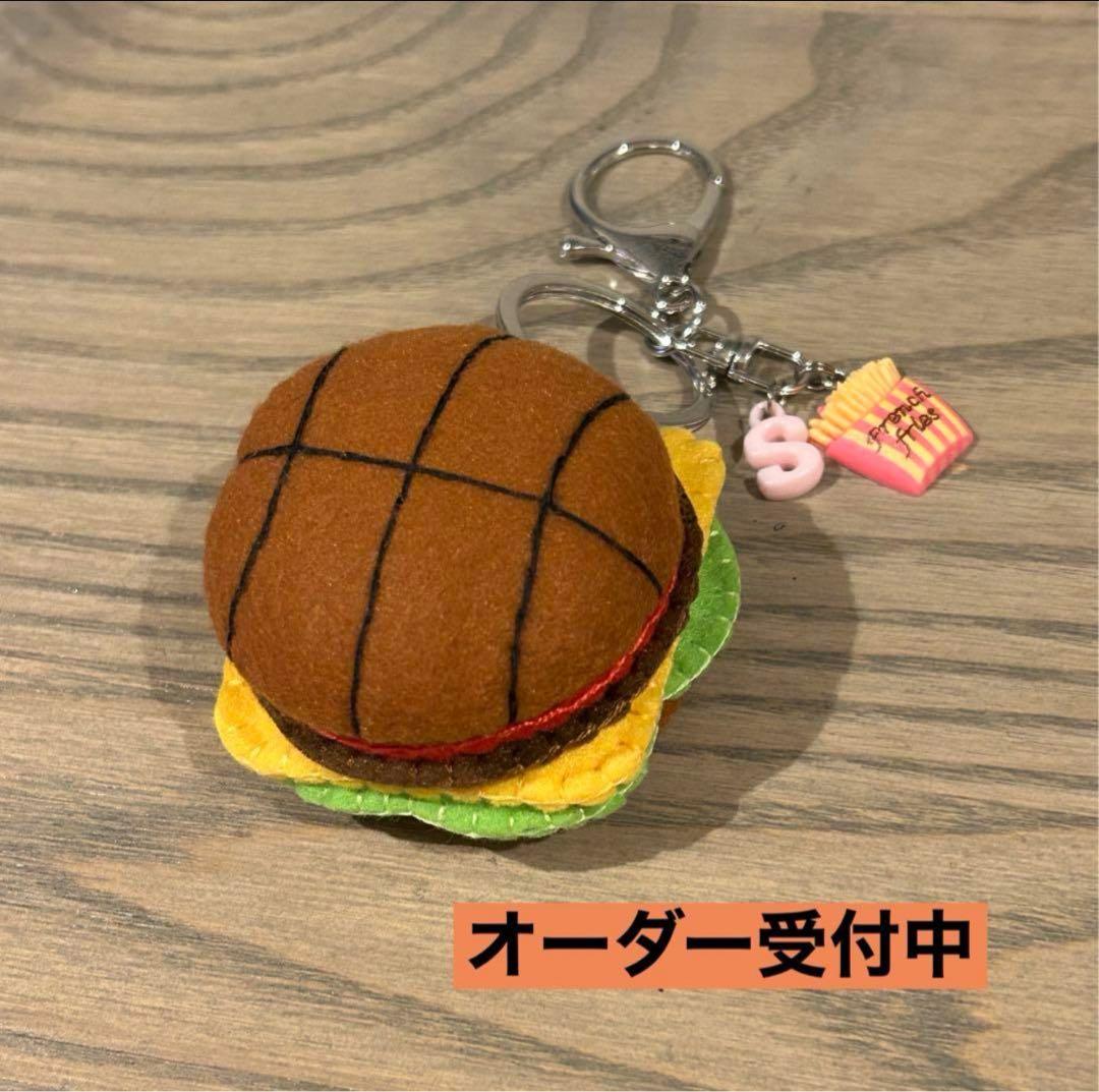 バスケハンバーガー フェルトお守り 部活お守り 手作りお守り - メルカリ