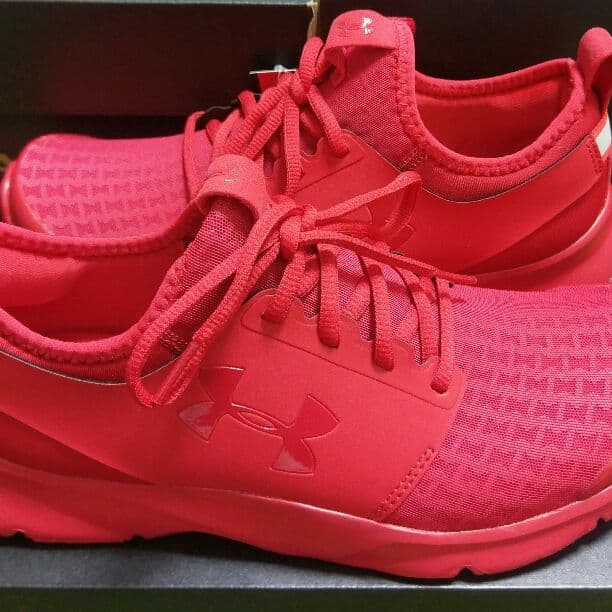 あすか　アンダーアーマー　ランニング　ドリフトRN 赤　26.0cm