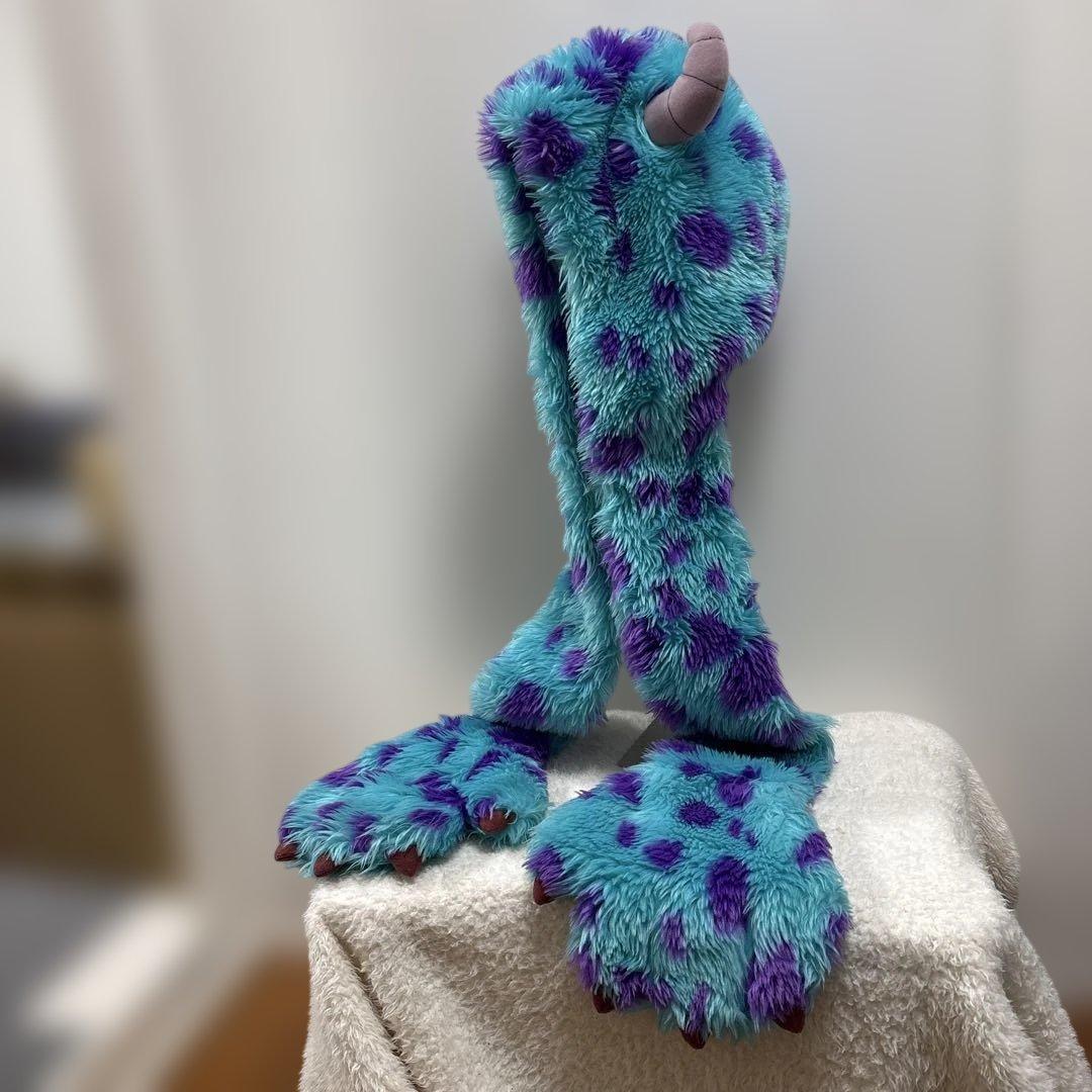 ディズニー　モンスターズインク　サリーのファンキャップ、マフラー　手袋