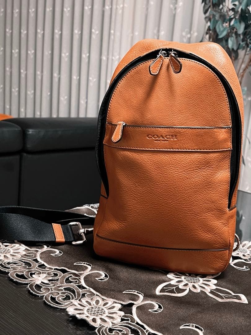 コーチ　ボディバッグ