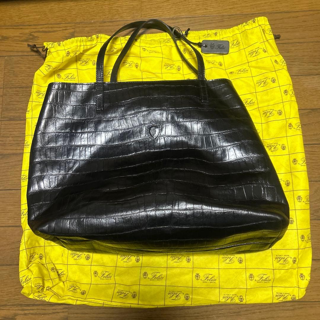 Felisi クロコ型押しトートバッグブラック おまけ付き