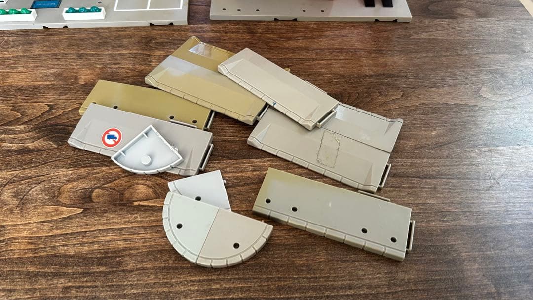 トミカタウン ジャンク ローソン ピザーラ オートバックス 駐車場