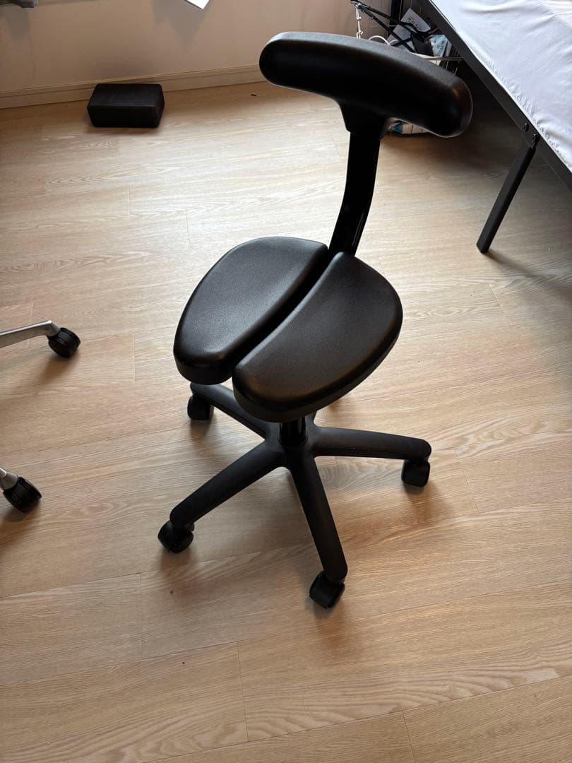 アーユルチェア　オクトパス　ブラック