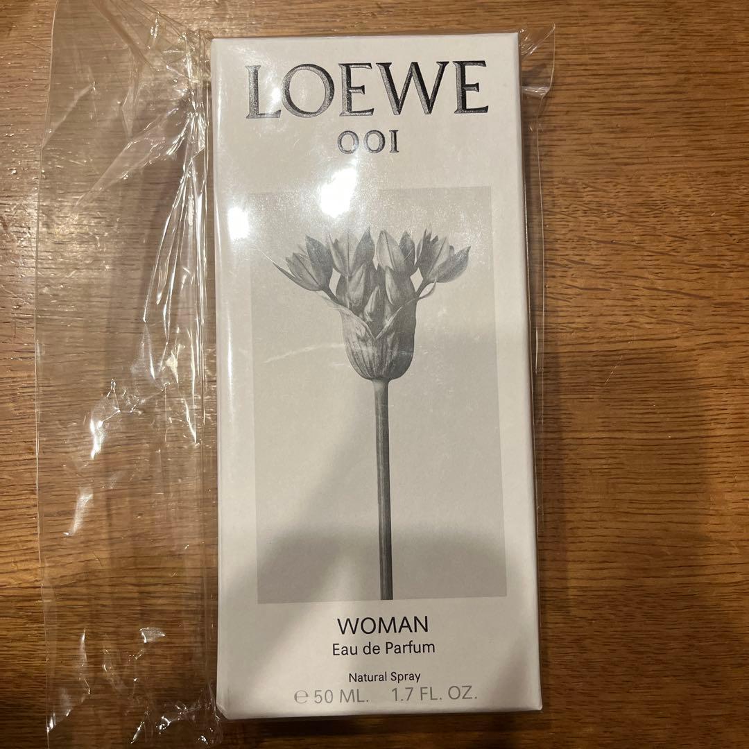 ロエベLOEWE 001 WOMAN オードゥパルファン50ml 001-woman-50ml-frasco.jpg?sw=