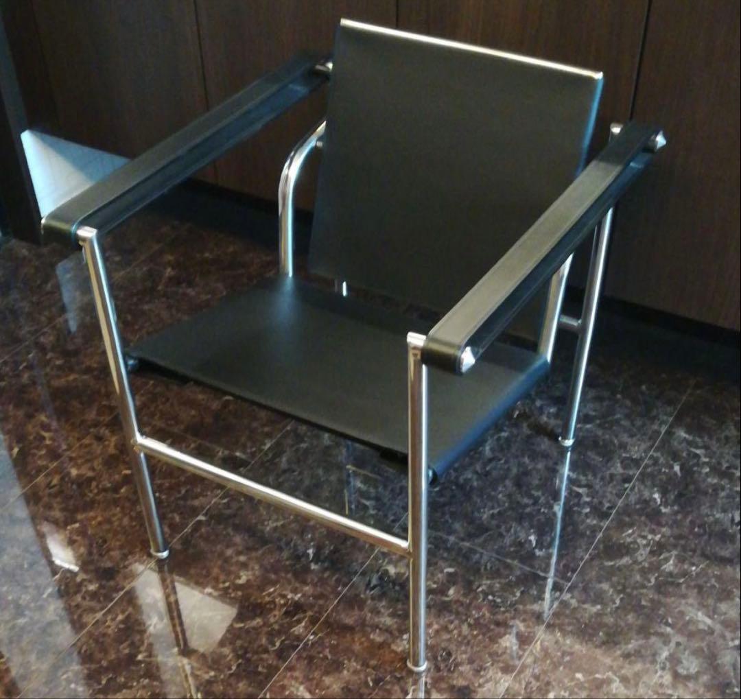 ル・コルビジェ　LC1　スリングチェア　バスキュラントチェア ル・コルビジェ/LC1スリングチェア【ポニースキン・スティールライン