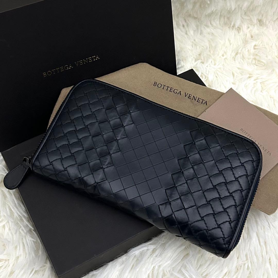 【美品】BOTTEGA VENETA イントレチャート ラウンドファスナー 財布
