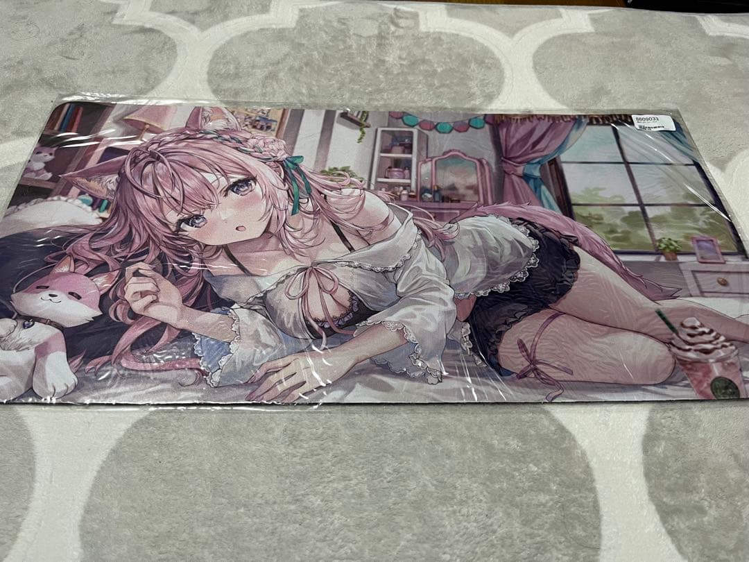 C102 さしみねこ屋 博衣 こより プレイマット