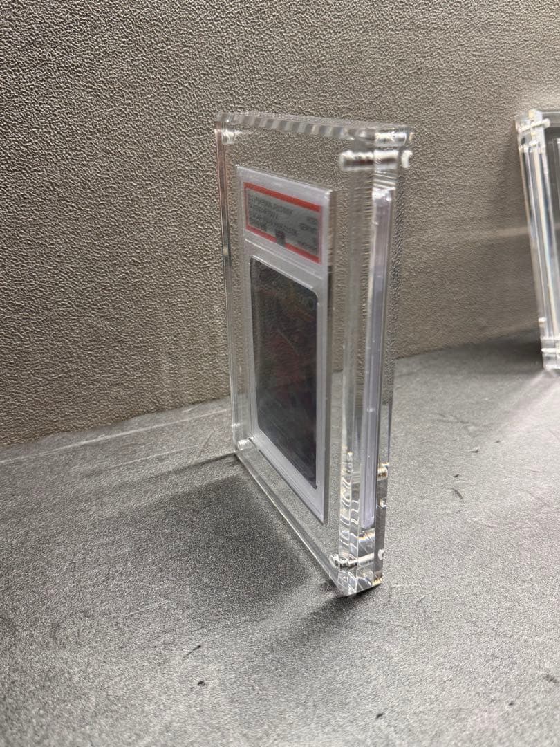 極美品】ゲンガーvmaxPSA10激厚カラスケース付き‼️