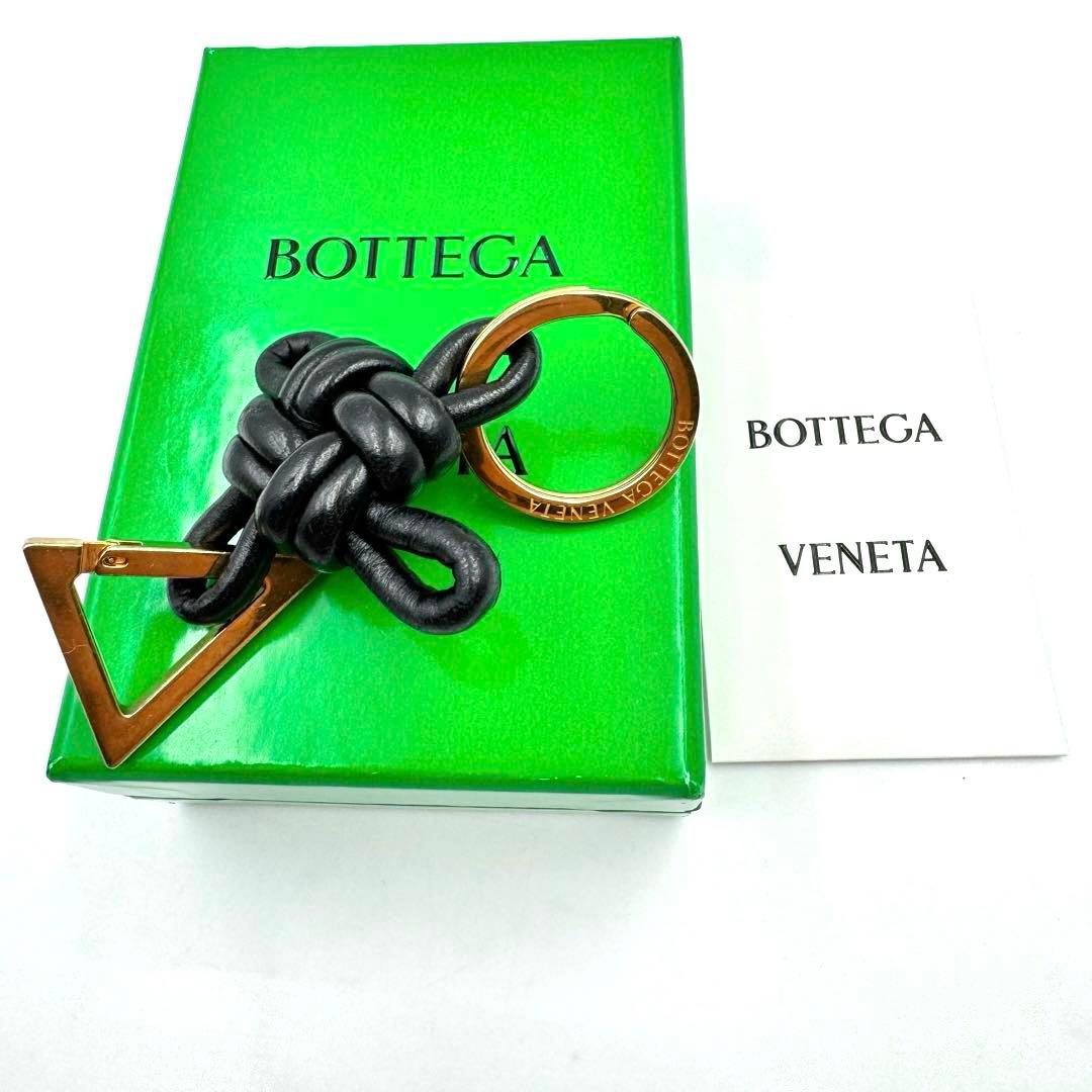 専用✨現行　BOTTEGA VENETA キーリング　黒色　ゴールド　保存箱付き