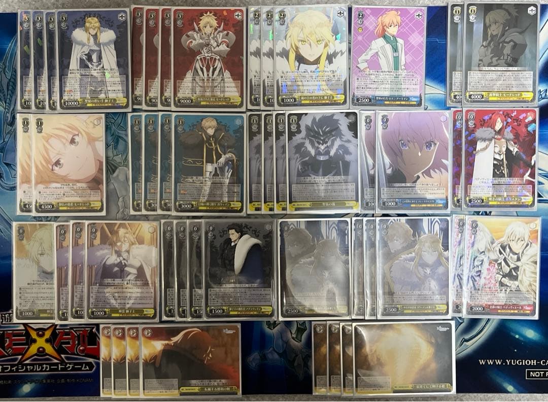 【最終値下げ】FGO キャメロット　8枝デッキ　スリーブ付き　オマケあり