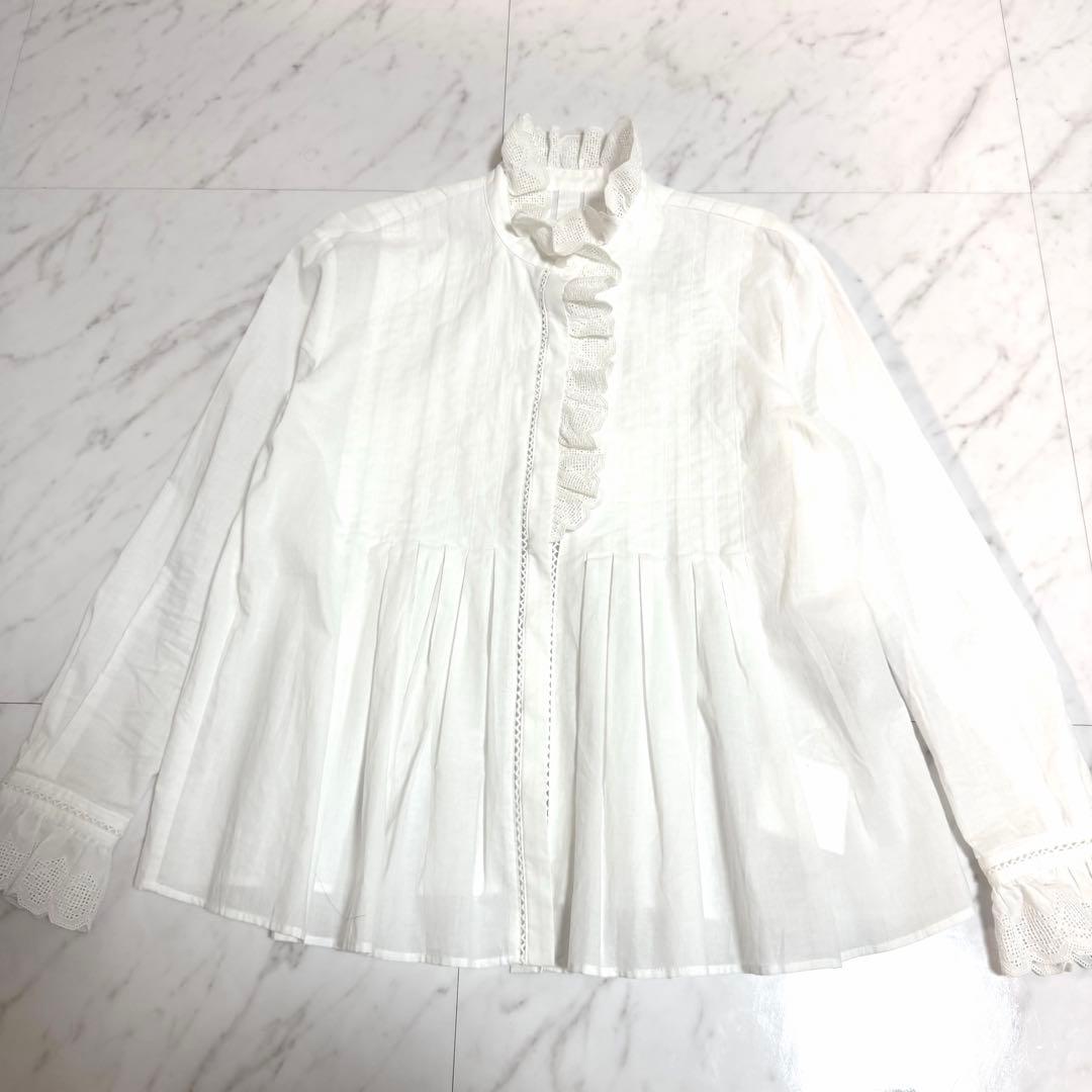 【未新品タグ付】2025✨️完売品✨️ローブブラン ジオメトリック レース ブラウス