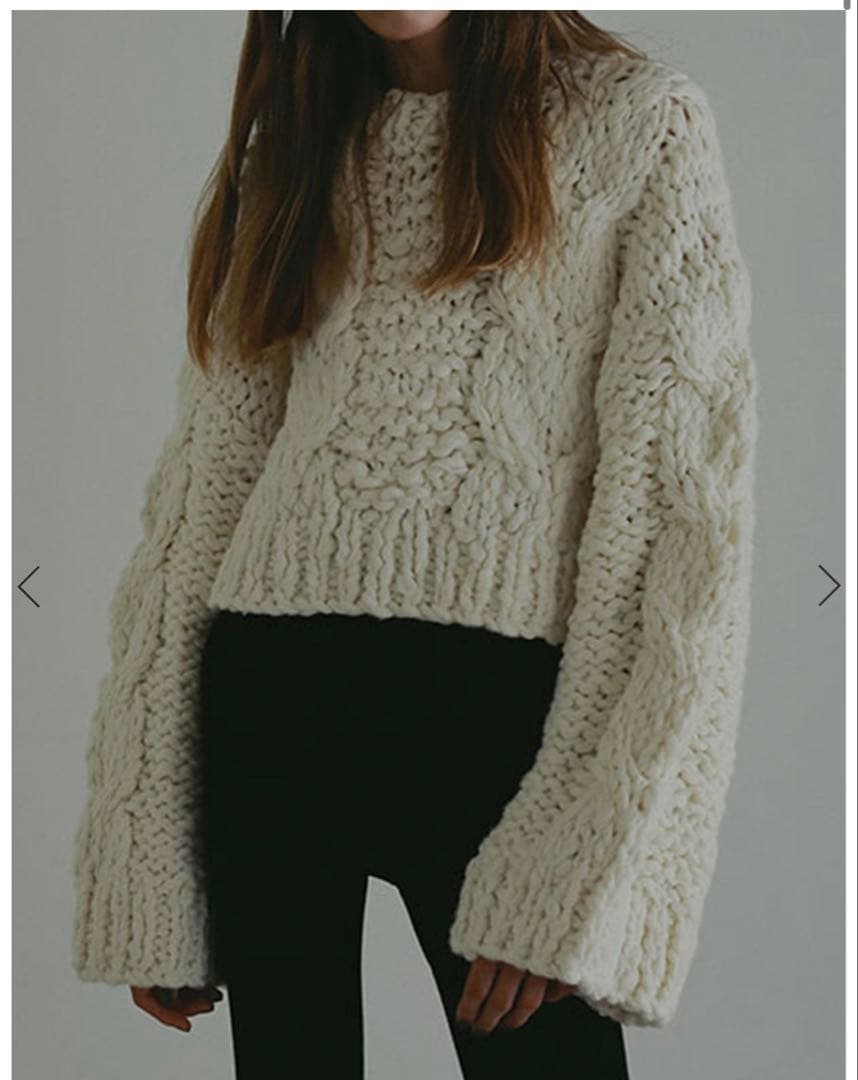 エトレトウキョウ　ハンドニットケーブルプルオーバー