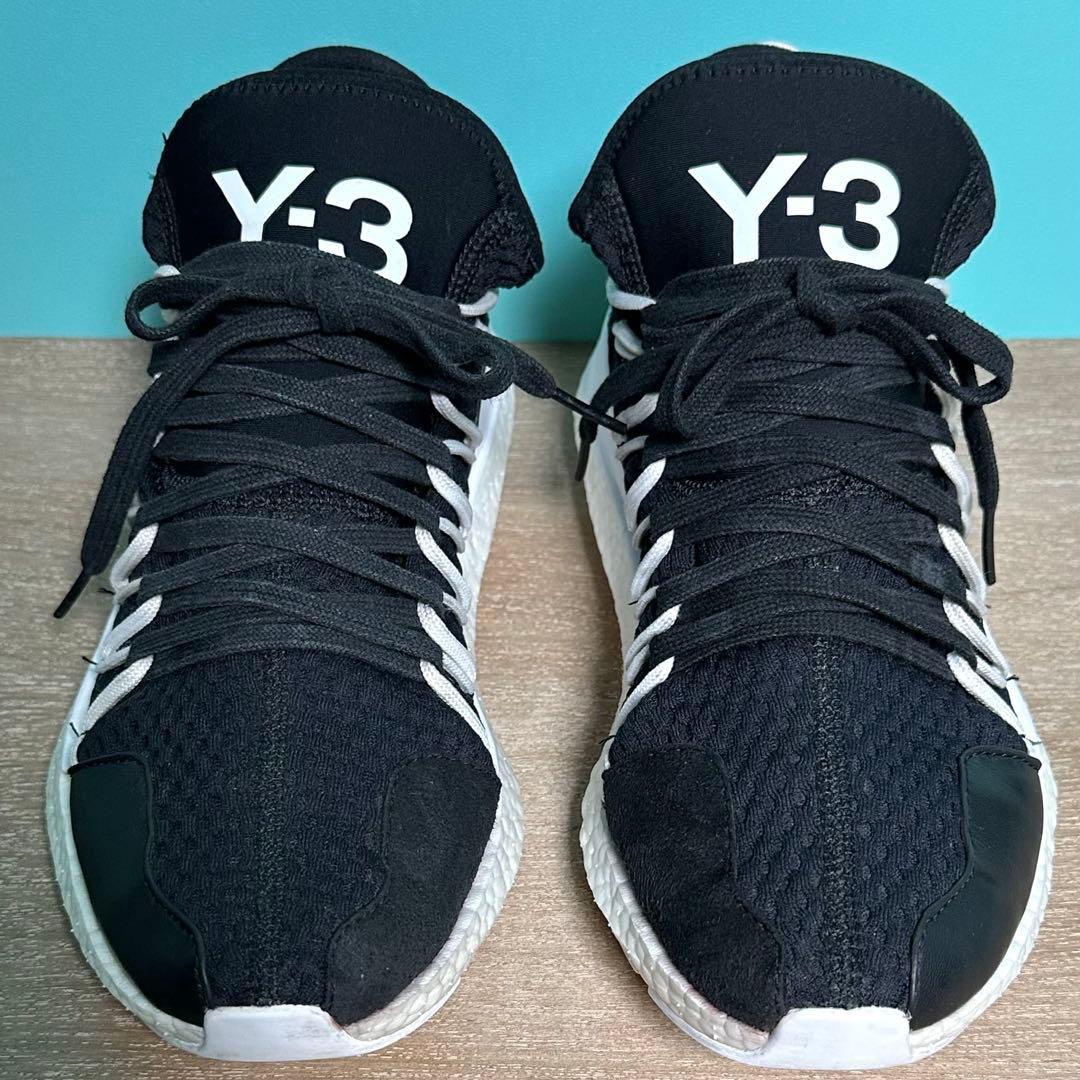 ワイスリー【Y-3】クサリ Y-3の18年春夏新作スニーカー「クサリ」「サイコウ」グラフィカルな