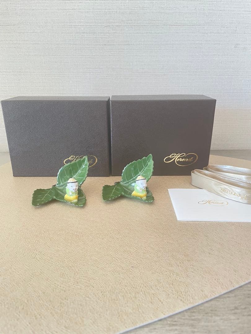 ヘレンド　マンダリンカードホルダー、お箸置き 2個セット新品未使用付属品全て有 グレー] ハシオキ ヨコムキヒジマクラ