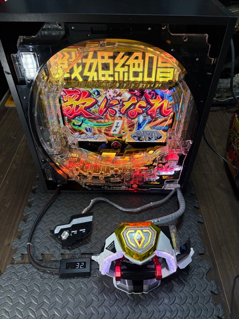 【超希少】P戦姫絶唱シンフォギア３黄金絶唱 卓上 ボックス 【送料込み】 Pフィーバー戦姫絶唱シンフォギア3黄金絶唱Light ver.（甘デジ