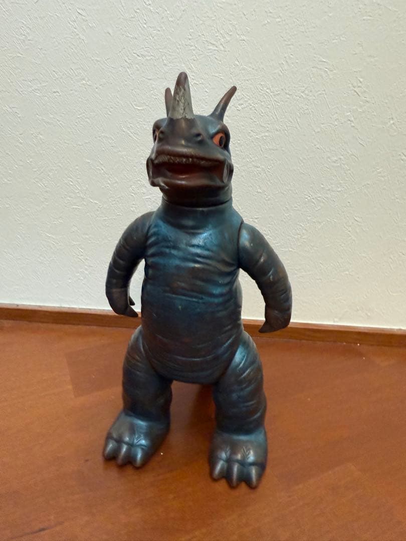 ソフビ　マルサン　ネロンガ　当時物 マルサン 当時物 ウルトラマン怪獣 ネロンガ 珍色 ソフビ 年代物 難