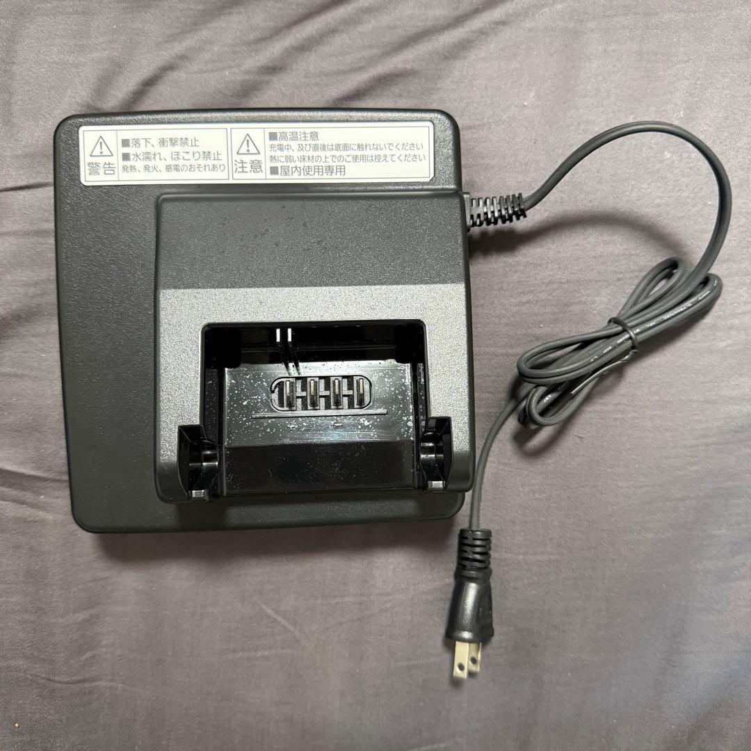 【ほぼ未使用品】Panasonic 電動自転車用充電器 NKJ075Z1A 黒色 Panasonic（パナソニック） スタンド式充電器 黒 NKJ075Z Panasonic