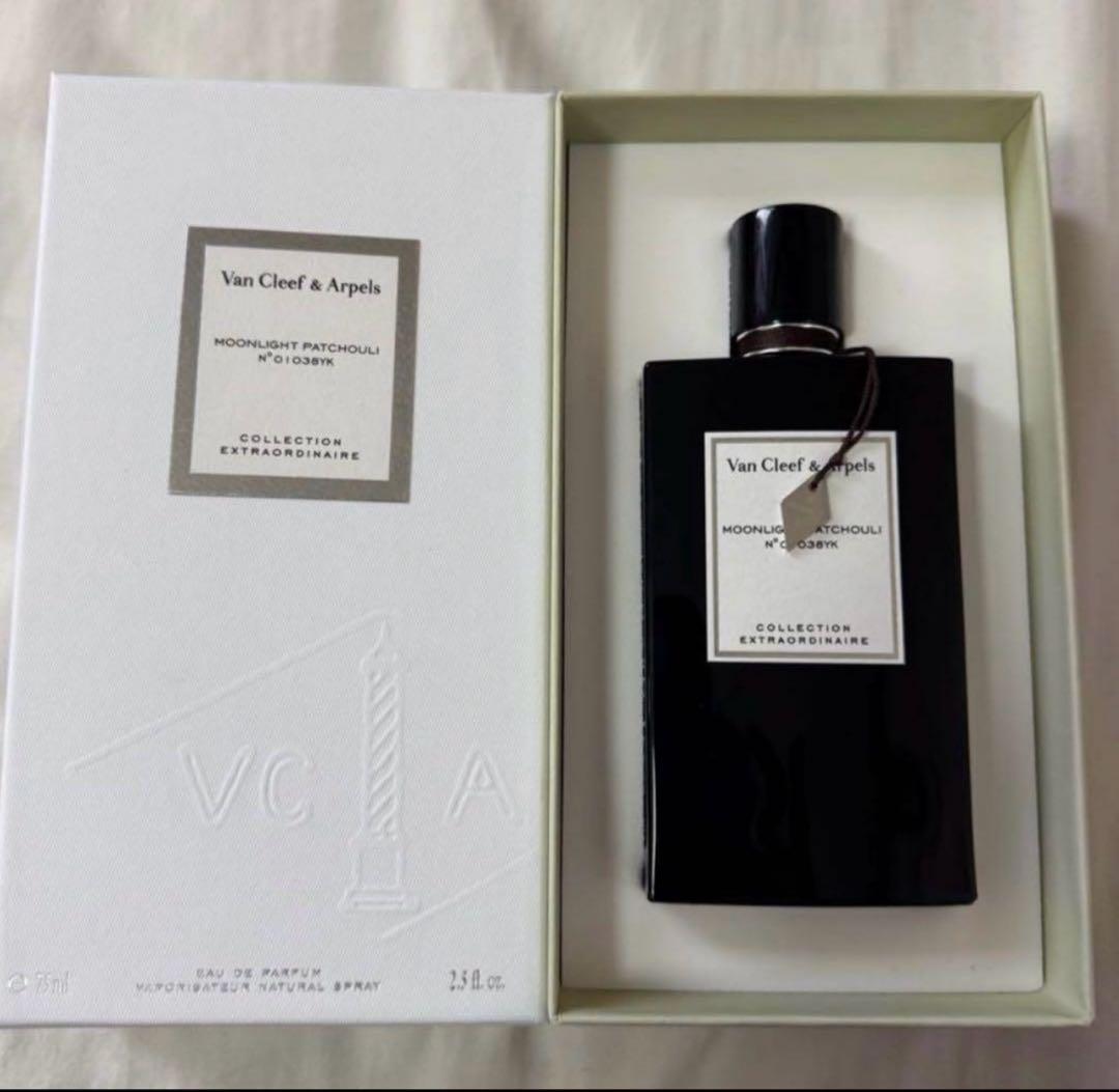 新品✨ヴァンクリーフアーペル　ムーンライト パチョリ オードパルファム　75ml