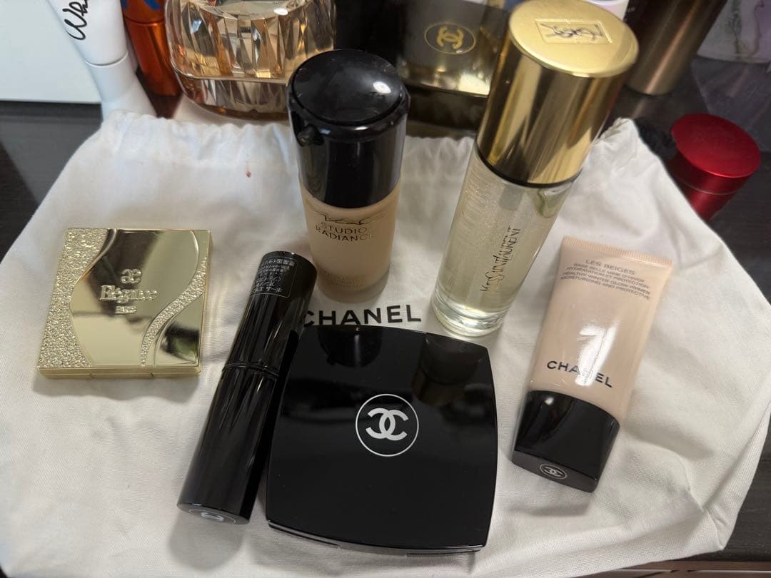 確認CHANEL チーク、YSLラディアントブラープライマー &、MAC 等
