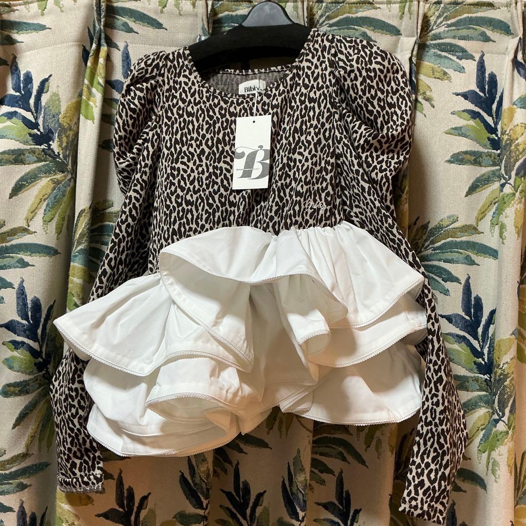 bibiy EFFIE PEPURAMU LEOPARD TOP - メルカリ
