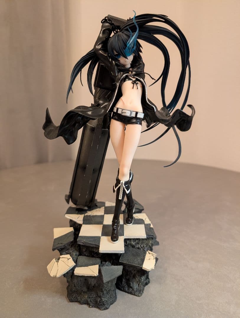 ブラック★ロックシューター 1/8スケールフィギュア