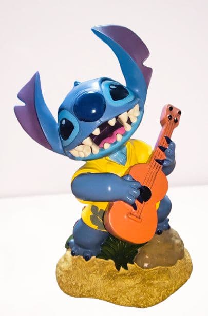 スティッチ ギター付きスタチュー – 加藤工芸（Hand Crafted） スティッチ ギター付きスタチュー – 加藤工芸（Hand Crafted） - メルカリ