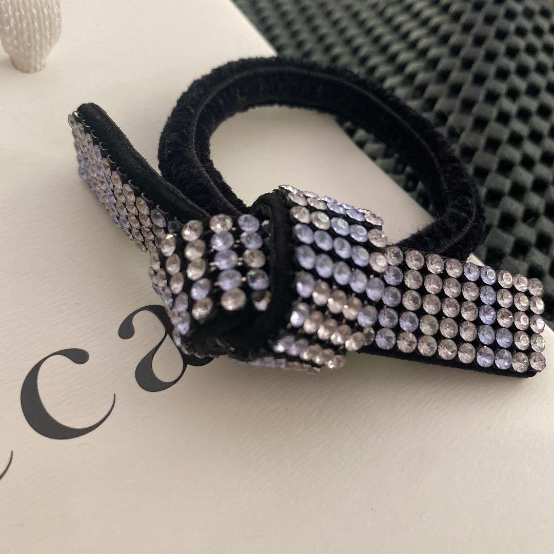 acca スワロフスキーヘアゴム