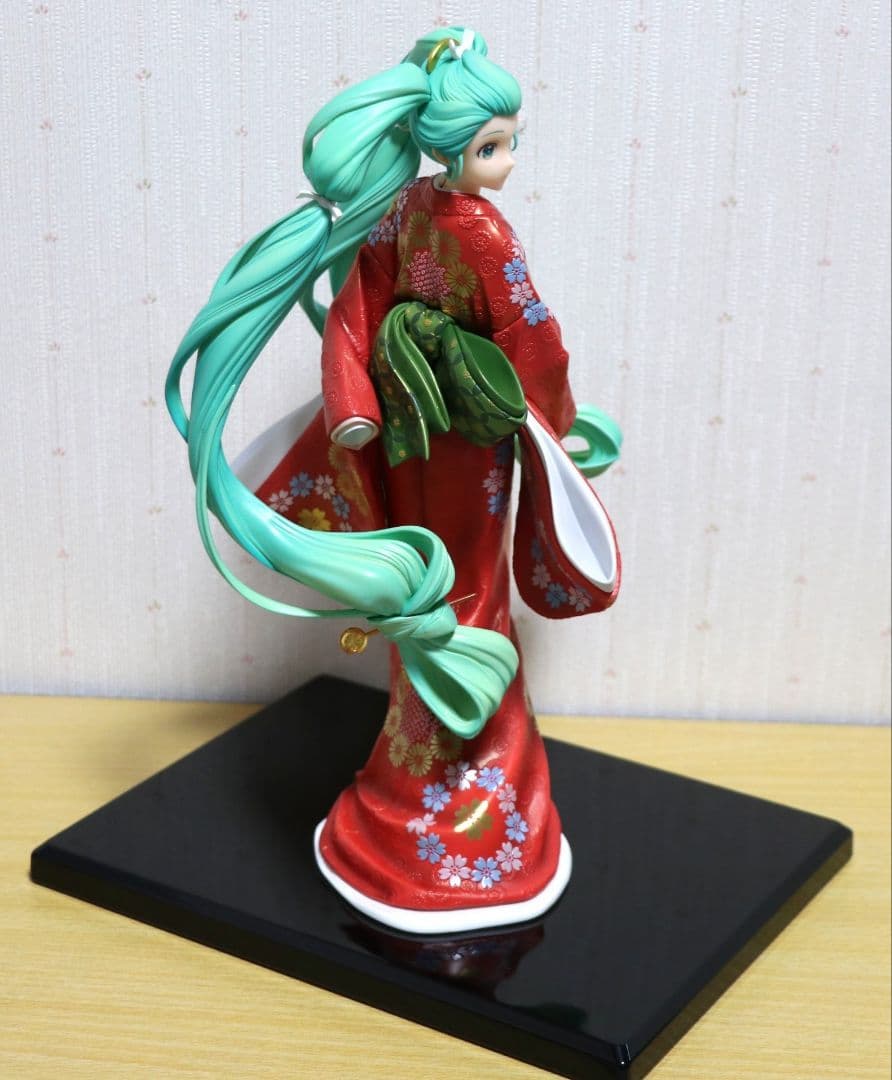 初音ミク 見返り美人ミクVer. スケールフィギュア 中古