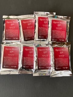 ☆新品　クイーンズヘナ　レッド（色の組み合わせ自由）8袋セット