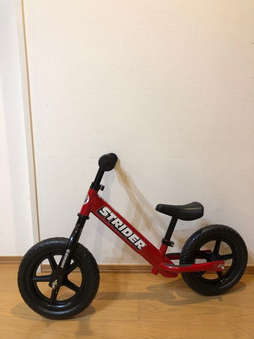 【美品】　室内使用のみ！ストライダー STRIDER　12インチ　赤レッド 美品】STRIDER ストライダー レッド 赤 12インチ SPORT - メルカリ
