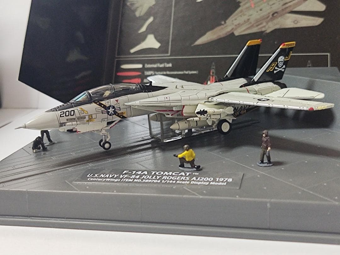センチュリーウィングス 1/144 F-14A トムキャット ジョリーロジャース