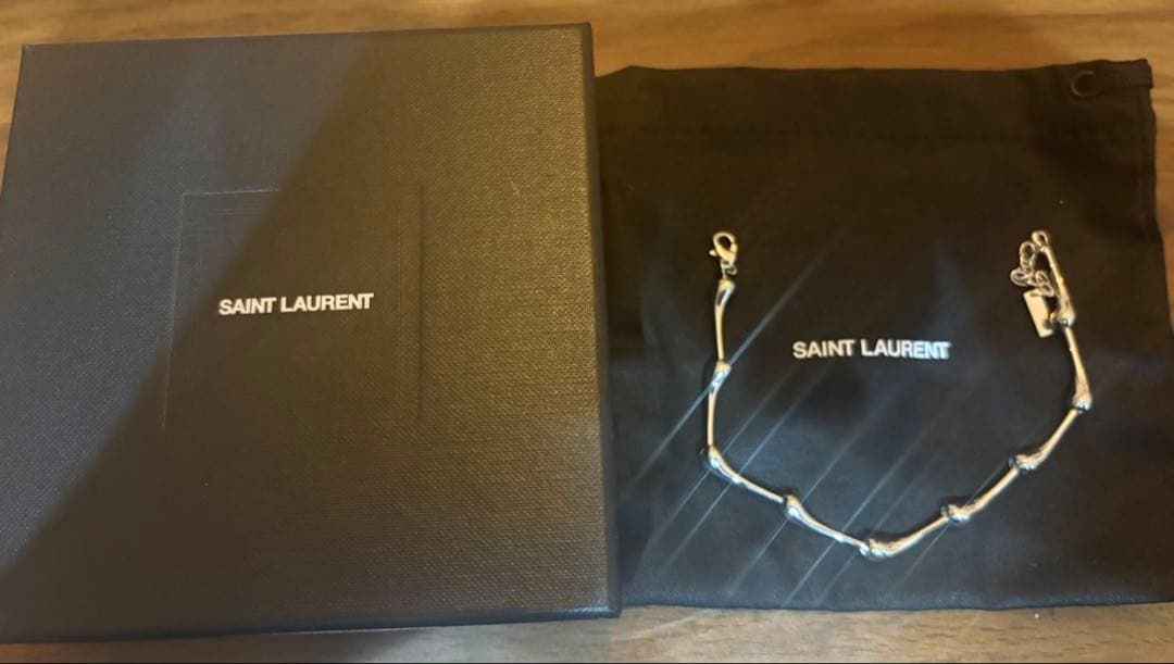 SAINT LAURENT(サンローラン)ボーンブレスレット