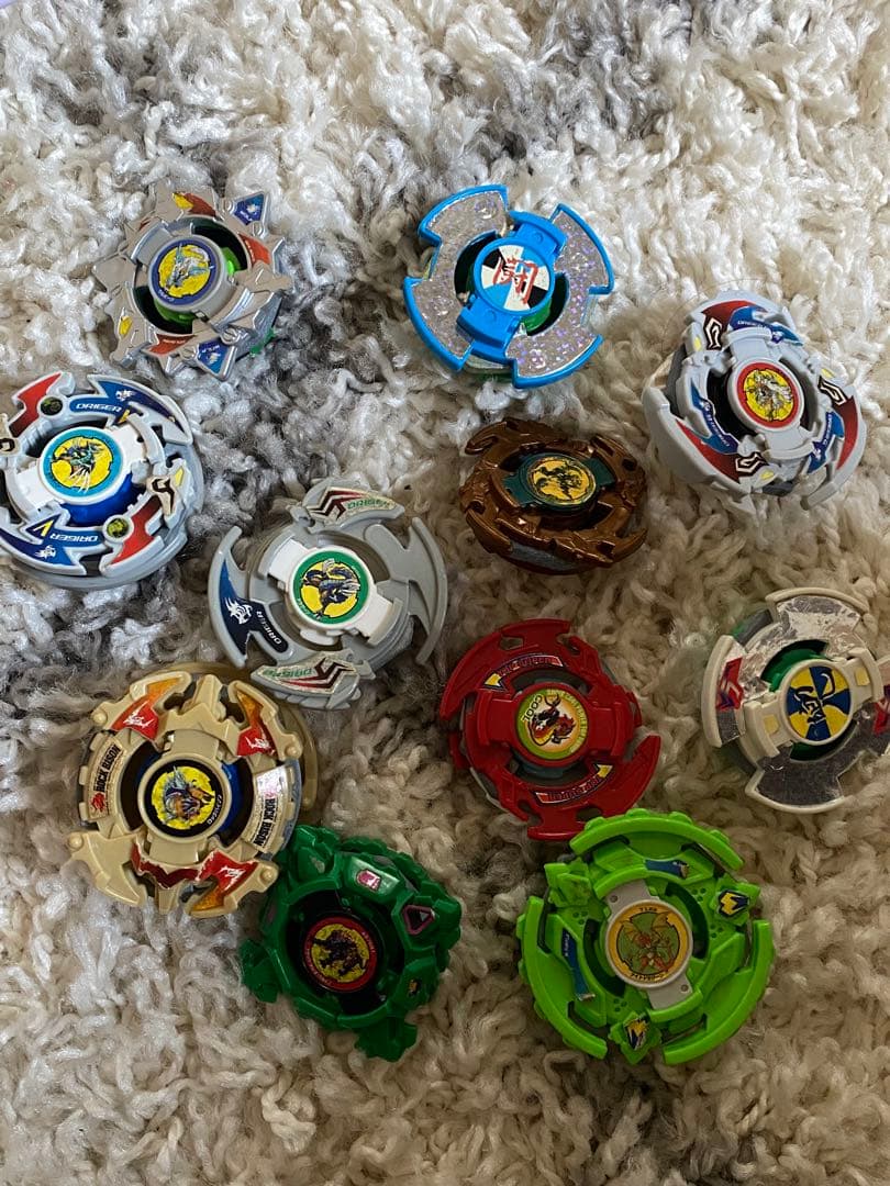 ベイブレードとパーツセット