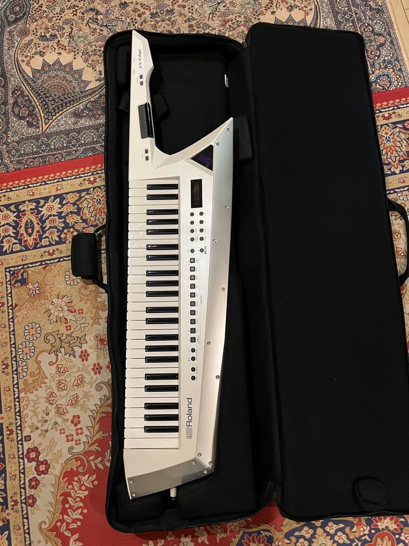 Roland AX-Edge ショルダーキーボード,シンセサイザー Roland / AX-Edge レビュー | DiGiRECO