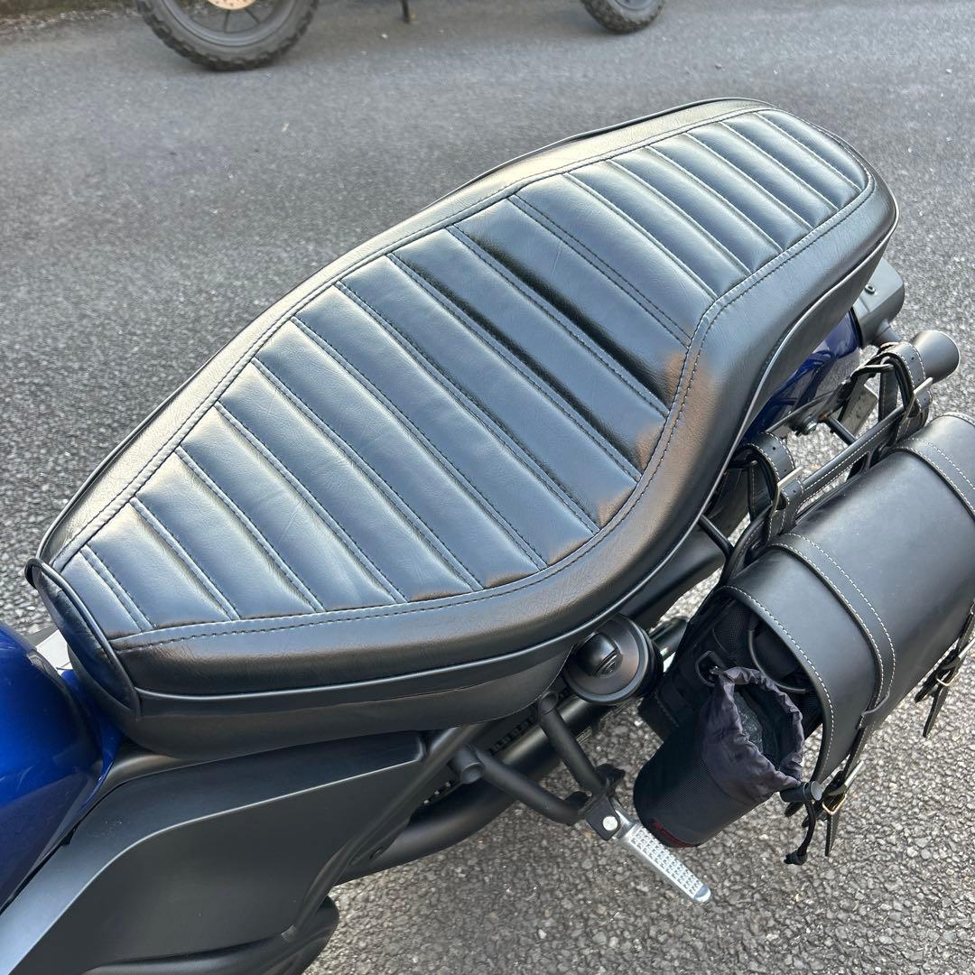 HONDAレブル250用 ブラック ストライプシート