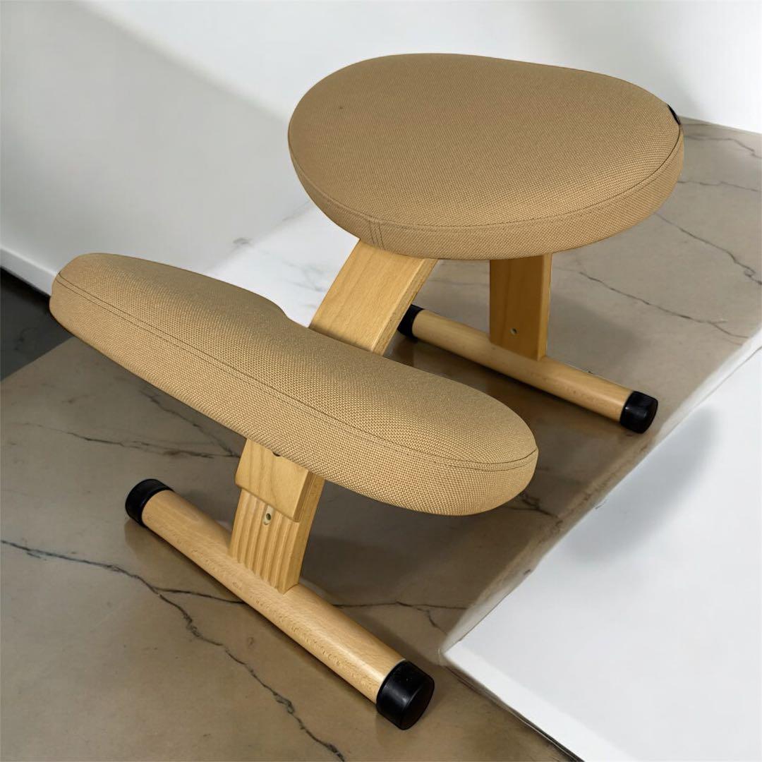 Balans Easy バランスチェア サカモトハウス　ベージュ色 付属品多数 サカモトハウス バランスチェア バランスイージー ベージュ