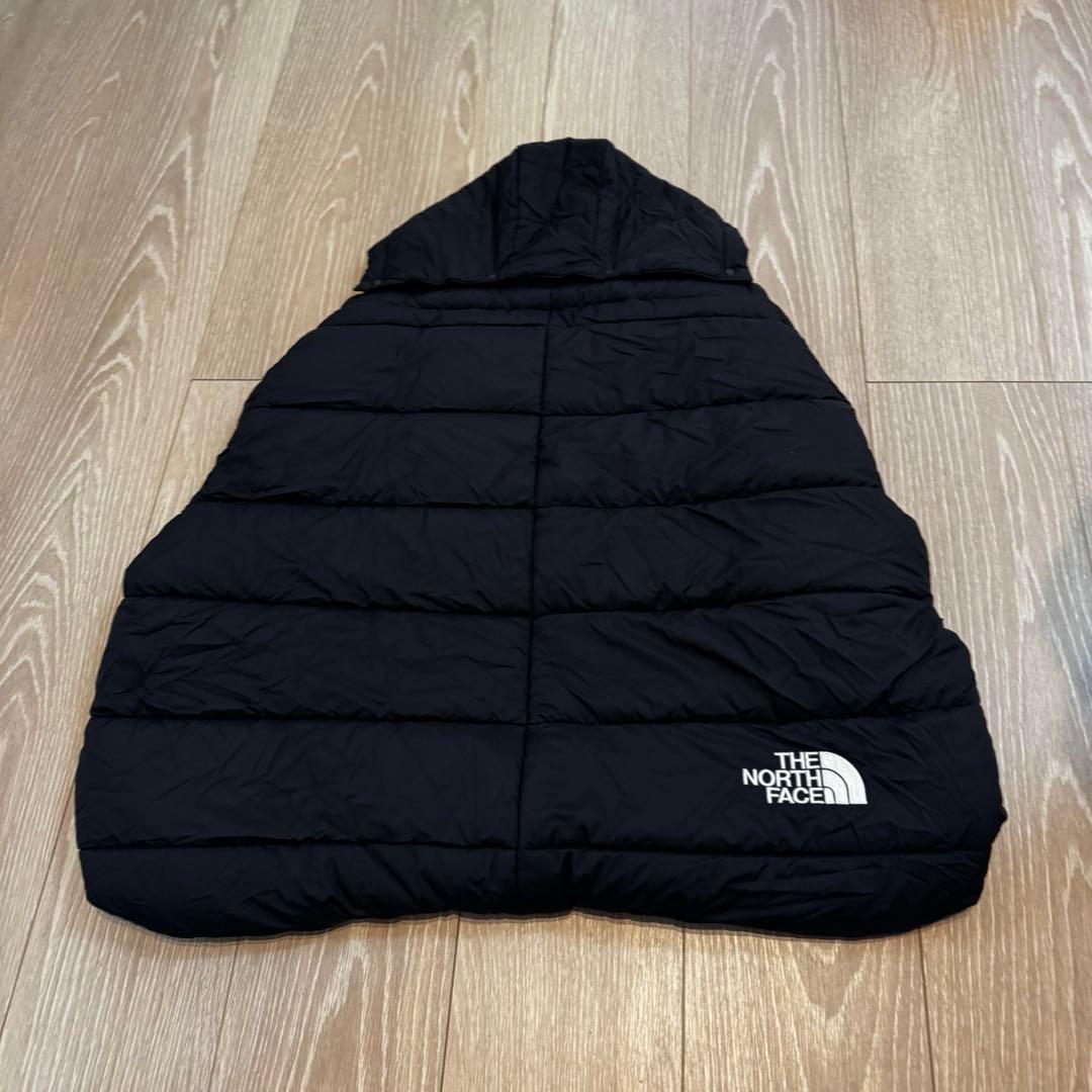 ノースフェイス　美品　抱っこ紐ケープ　ブラック　ダウン　ブランケット THENORTHFACEベビーブランケットダウン 抱っこ紐.ベビーカー【黒】