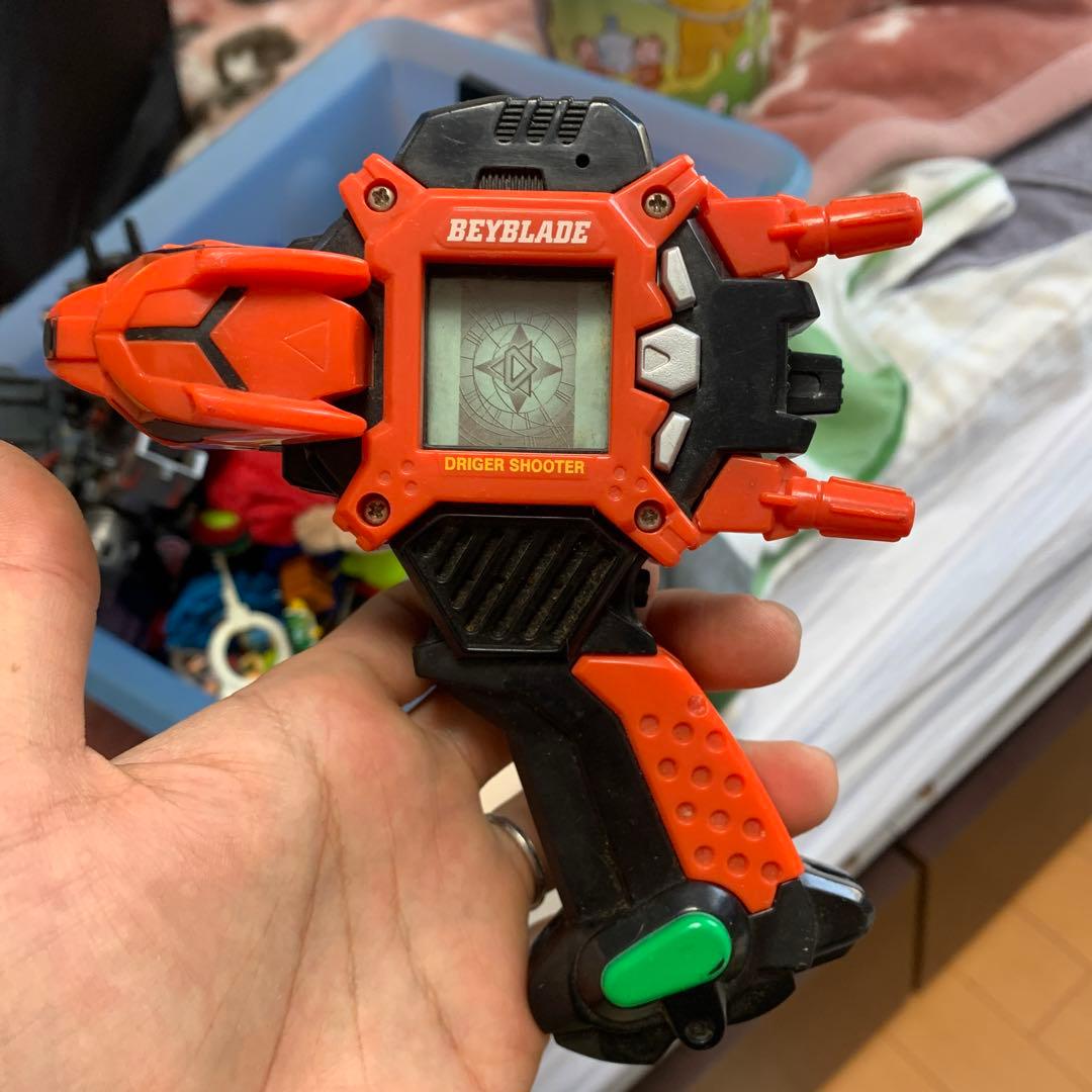 BEYBLADE Driger Shooter 赤・黒