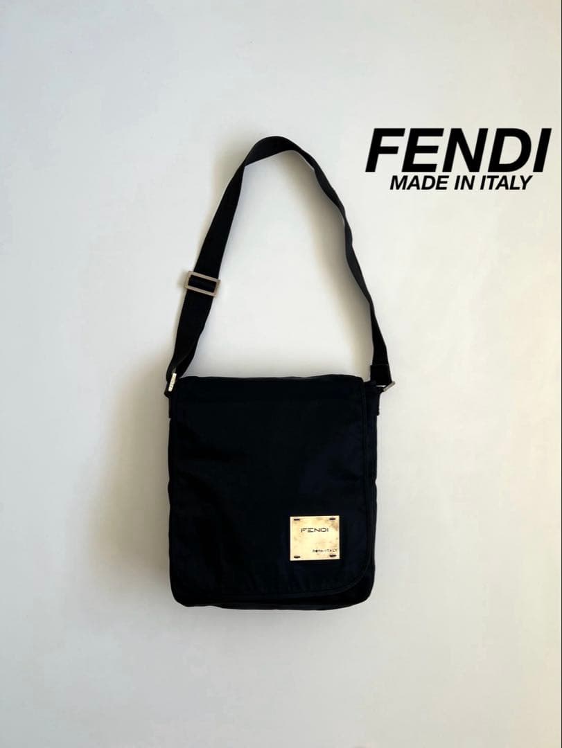 バッグ FENDI LOGO PLATE NYLON SHOULDER BAG