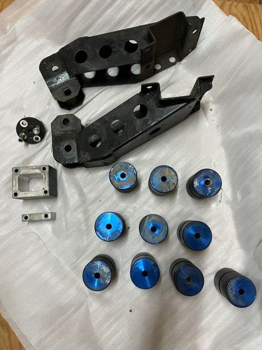 ランドクルーザー80 ボディリフトアップパーツ　スペーサー 88ハウス ランクル80 コイルスペーサー フロント30mm リフトアップ用