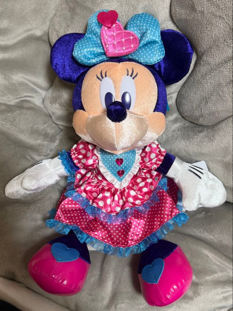 ミニー　ファンダーランド　ぬいぐるみ
