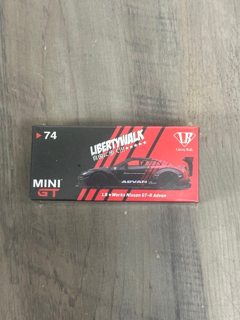 d*7様 新品未開封！LB★Works Nissan GT-R Advan 1/ MINI GT #74 LB☆WORKS Nissan GT-R (R35) ADVAN JAPAN EXCLUSIVE – J