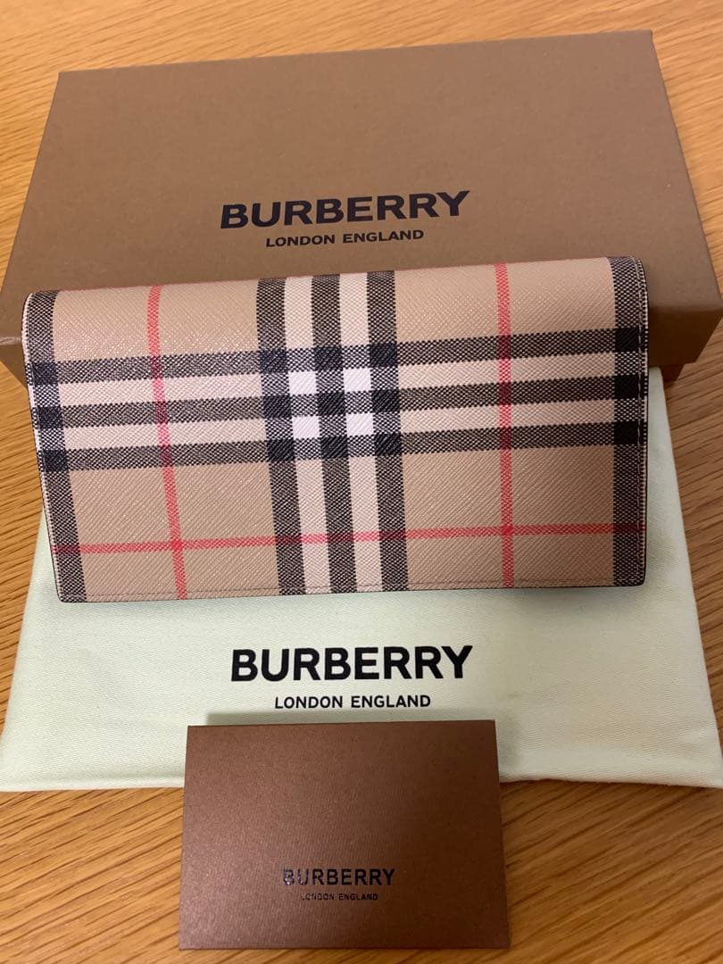 未使用　バーバリー財布