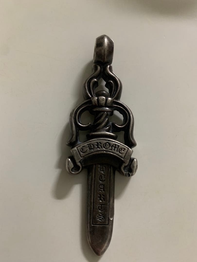 Chrome Hearts 剣型ネックレス